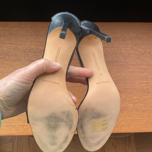 Manolo Blahnik ankle strap sandals with 3.5” heels - Picture 7 of 9